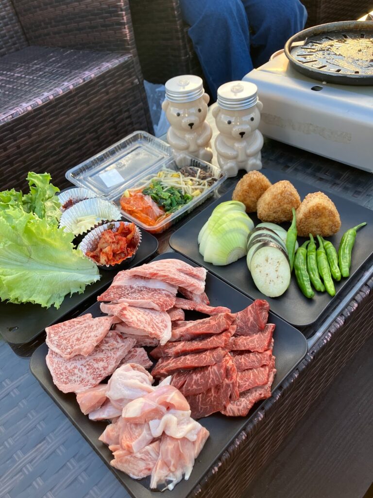 野寄聖統とBBQに参加した様子